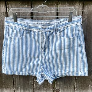 American Eagle Striped Mom Shorts